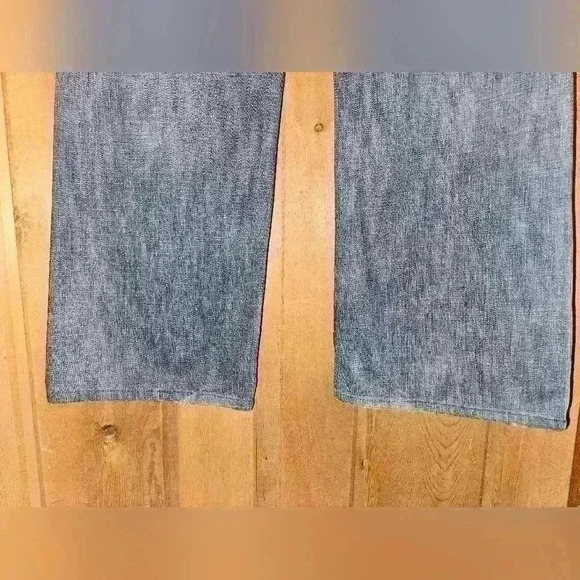 Silver Jeans Co Men's jeans size 36waist, length‎ hemmed,  distressed, dark wash - Picture 7 of 9